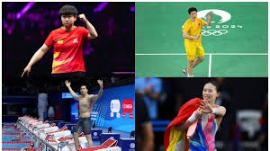 巴黎人报：一极端球迷组织庆祝成立20周年，在埃菲尔铁塔大放焰火